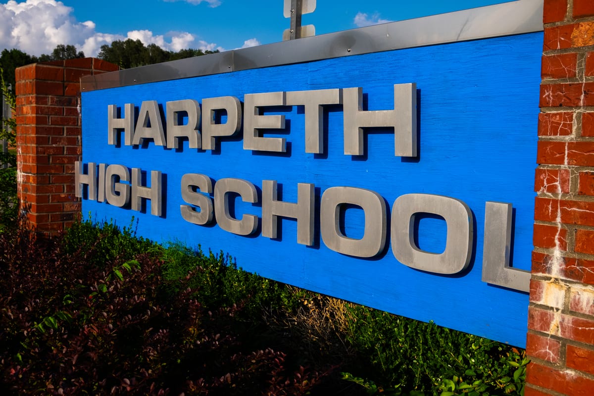 4 HHS students sign to continue athletic careers