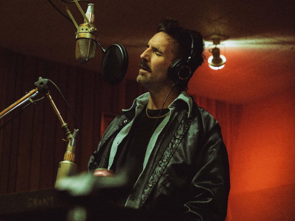 Jake Owen: Middle Age Savvy