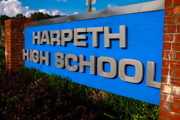 4 HHS students sign to continue athletic careers